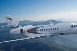 Cận cảnh chuyên cơ mái kính đầu tiên thế giới