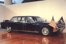 Triển lãm xe tổng thống John F. Kennedy bị ám sát