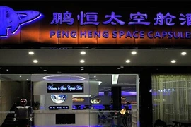 Khách sạn với dàn nhân viên sành điệu là... robot