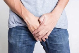 Nguyên nhân khiến nam thanh niên bị cắt bỏ tinh hoàn phải, hạ tinh hoàn trái