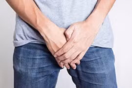 Nguyên nhân khiến nam thanh niên bị cắt bỏ tinh hoàn phải, hạ tinh hoàn trái