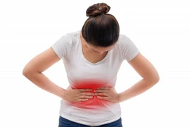 Đau bụng âm ỉ tưởng đau ruột thừa, đi khám hoá... u buồng trứng vỡ