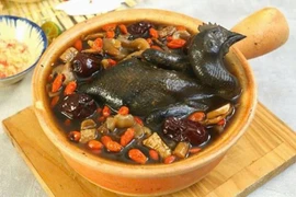 5 món canh gà ác giúp cải thiện sinh lý nam giới