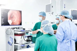 Lý do người đàn ông ngủ ngồi suốt 2 năm?