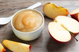 Đều đặn ăn một quả táo nấu chín mỗi ngày, cơ thể thay đổi bất ngờ