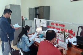 Bỏ sổ hộ khẩu và "gánh nặng" xác nhận cư trú