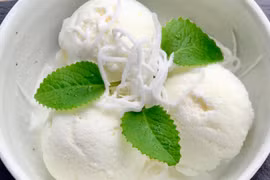 Bí quyết làm kem dừa dẻo mịn cho ngày hè thanh mát