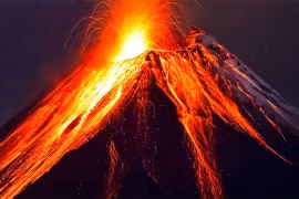 Núi lửa trên Trái Đất hóa ra lại không nằm ở đất liền 