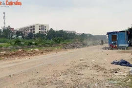 Tuyến đường ven kênh Tham Lương hoang tàn sau hai năm cải tạo?