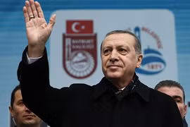 Tổng thống TNK hối tiếc vì vụ Su-24 Nga bị bắn hạ