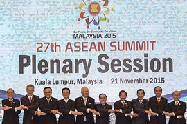 Các lãnh đạo ký tuyên bố thành lập Cộng đồng ASEAN