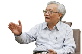 Đằng sau việc 5 hiệu trưởng xin từ chức là gì?