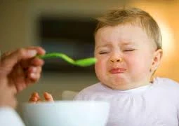 Làm thế nào để bé bú mẹ tăng cân?