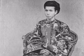 Đồng Khánh, Khải Định: Hai cha con vua bù nhìn (1) 