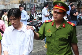 Người chồng tàn độc