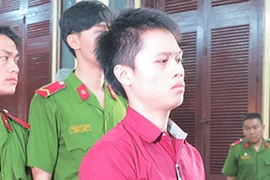 Yêu cuồng hay tham của?