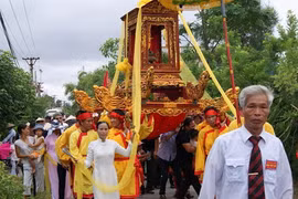 Người cộng sản được suy tôn làm Thành hoàng