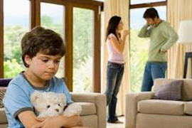 Những điều xấu người lớn vô tình dạy cho trẻ 