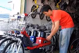 Lưu ý khi sạc ắc quy xe đạp điện