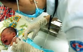 Tím tái sau sinh, cẩn thận trẻ bị bệnh thần kinh
