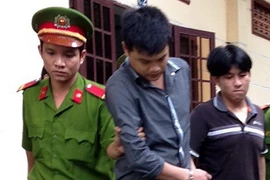 Việt kiều đi ăn trộm