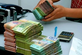 Các ngân hàng Việt từng thưởng Tết thế nào qua các năm?