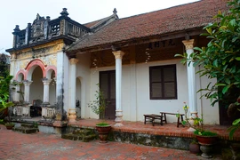 Nhà cổ hơn 100 tuổi vẫn đẹp long lanh ở Hà Nội