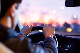 Thu hồi quyết định bổ nhiệm tài xế làm Phó văn phòng