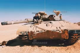 Kinh ngạc kíp lái xe tăng Merkava toàn nữ của Quân đội Israel