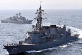 Tập trận Mỹ - Nhật: Siêu khu trục hạm Ikazuchi mạnh cỡ nào? 