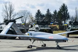 Sự thật UAV Bayraktar TB2 Ukraine "xuyên thủng" phòng không Nga tại Crimea