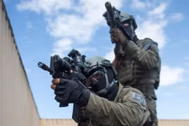 Đặc nhiệm Israel tập kích bất ngờ, quân đội Syria thiệt hại nặng