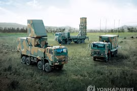 Hàn Quốc biên chế tên lửa Cheongung II mạnh ngang Patriot của Mỹ