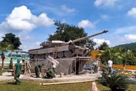 Báo Nga khen tài năng lính tăng Việt Nam xây tượng đài T90S như thật