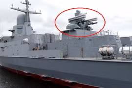 Kinh ngạc tàu hộ vệ Nga trang bị phòng không Pantsir phiên bản hải quân