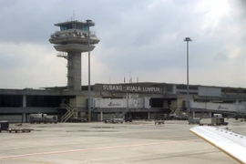 Malaysia: Trực thăng đâm nhau khi bay huấn luyện, 2 người tử vong