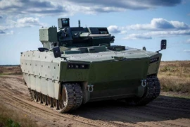 Lộ diện xe chiến đấu bộ binh "Bé bự" của Ba Lan 
