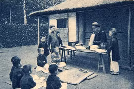 Ảnh đẹp về nghề giáo xưa ở Việt Nam 