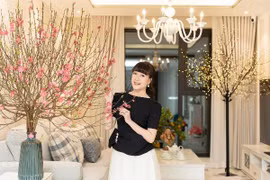 Nghệ sĩ Vân Dung xinh đẹp, giàu có ở tuổi U50