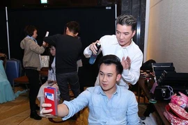 Dương Triệu Vũ khuyên Đàm Vĩnh Hưng bỏ qua để tránh phiền