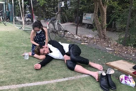 Sao Việt kiệt sức, ngất xỉu khi quay phim giữa trời nắng gắt