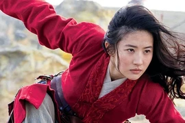 Ngán ngẩm biểu cảm “trăm cảnh như một” của Lưu Diệc Phi trong Mulan