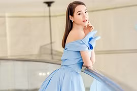 Nhã Phương khoe eo thon, dáng nuột hậu thừa nhận đã sinh con 