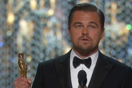 Leonardo DiCaprio nghẹn ngào nhận tượng vàng Oscar 2016