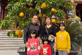 Cuộc sống hạnh phúc của ông bố 5 con Vượng Râu