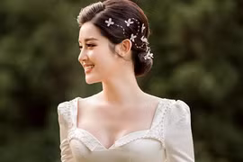 Á hậu Huyền My hóa cô dâu gợi cảm, fan thi nhau giục cưới