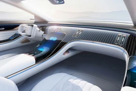 Các hãng xe mới cũ cùng tập trung phát triển xe điện trong năm 2020