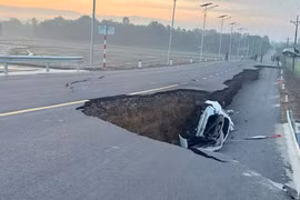 Tây Ninh: Đường dẫn Cầu Hòa Bình sụt lún sau 2 tuần đưa vào sử dụng