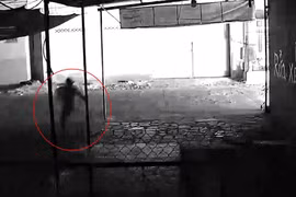 Khánh Hòa: Nghi án kẻ lạ phóng hỏa đốt nhà dân, gia đình hoang mang