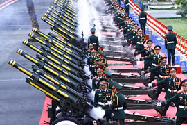 Cận cảnh buổi Tổng hợp luyện diễu binh, diễu hành tại TPHCM 